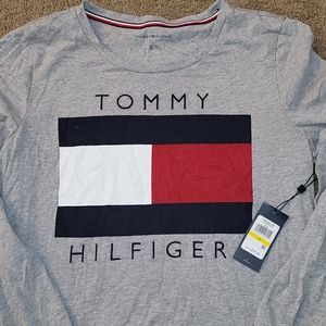 New womens Tommy Hilfiger logo top size M